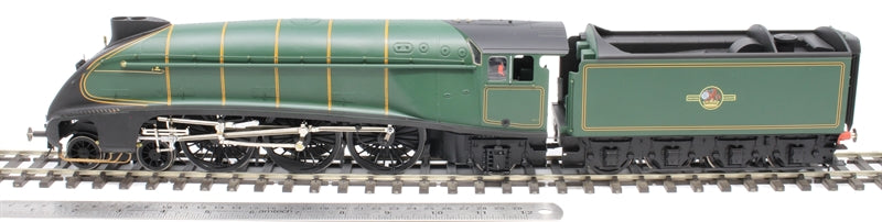 Pre-Owned Class A4 4-6-2 BR Green Late Crest Unnumbered with Double Chimney and Unstreamlined Corridor Tender