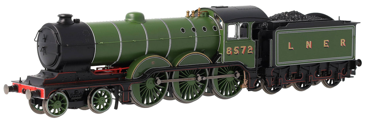R30502 Class B12 4-6-0 LNER Apple Green 8572 Steam Locomotive