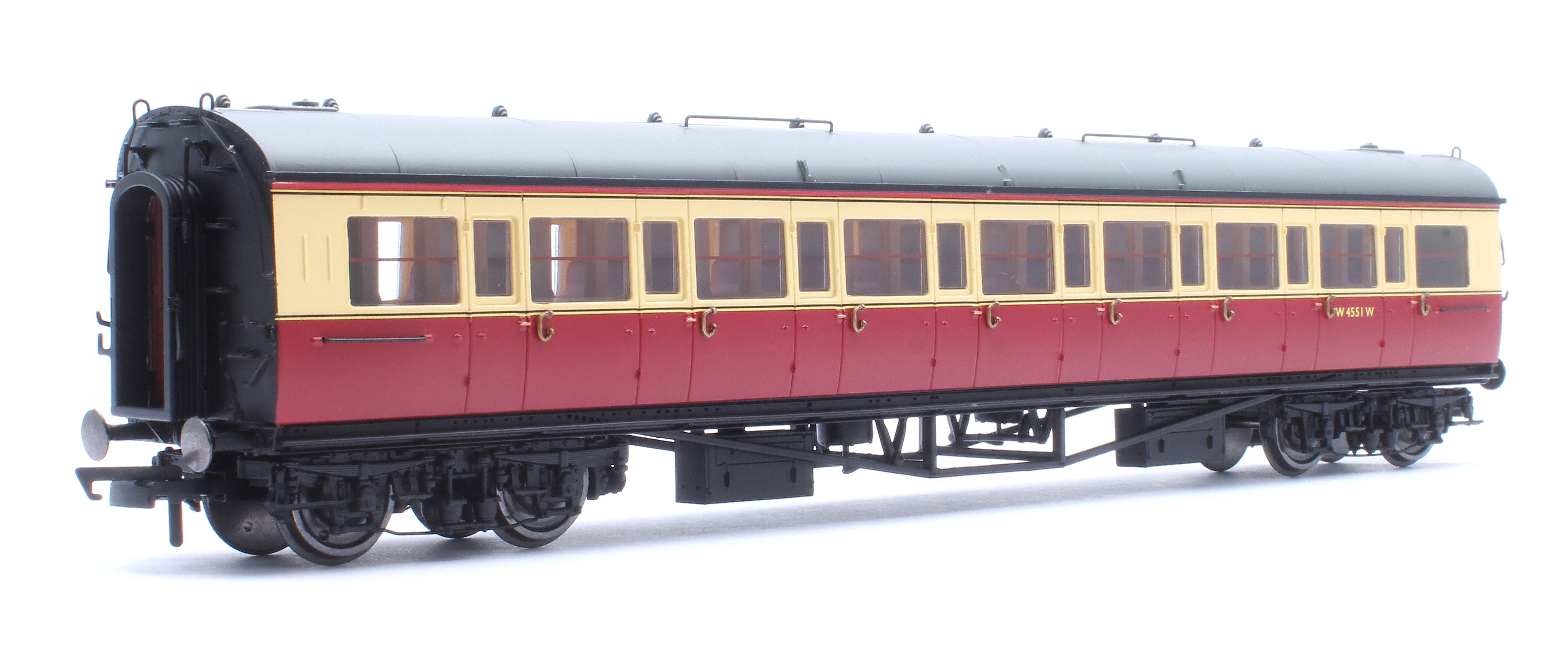 Hornby R40476 BR Collett Coaches Corridor Third No.4551 – Rails
