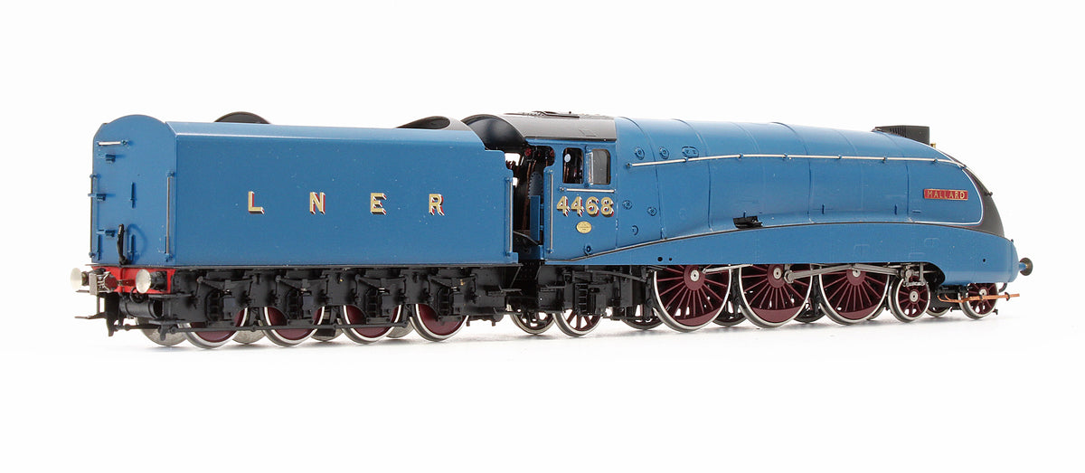 Pre-Owned LNER 4-6-2 A4 'Mallard' 4468 Steam Locomotive - DCC Sound
