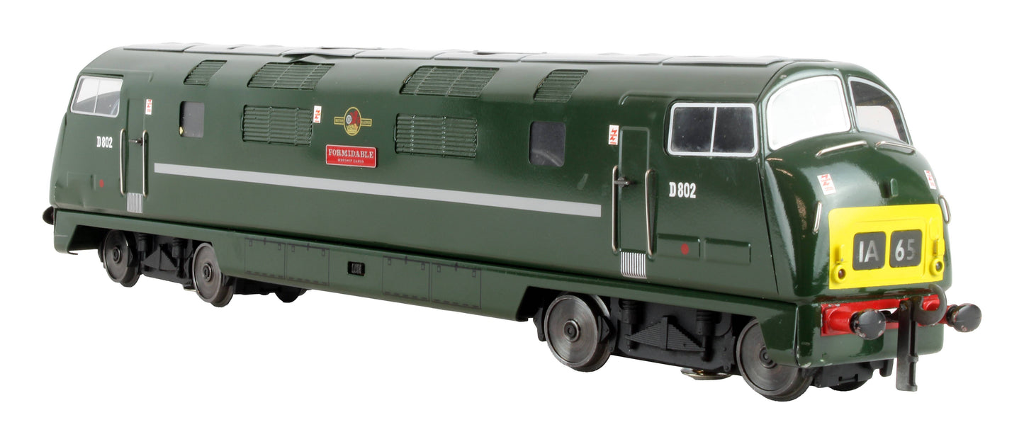 Pre-Owned E/32-A1 BR A1 Green Small Yellow Panel Warship Class D802 'Formidable' Diesel Locomotive *DCC Sound*