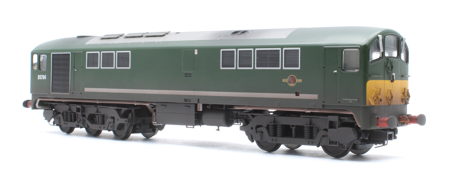 Class 28 Co-Bo BR Green Small Yellow Panels D5704 Diesel Locomotive - DCC Sound & Weathered