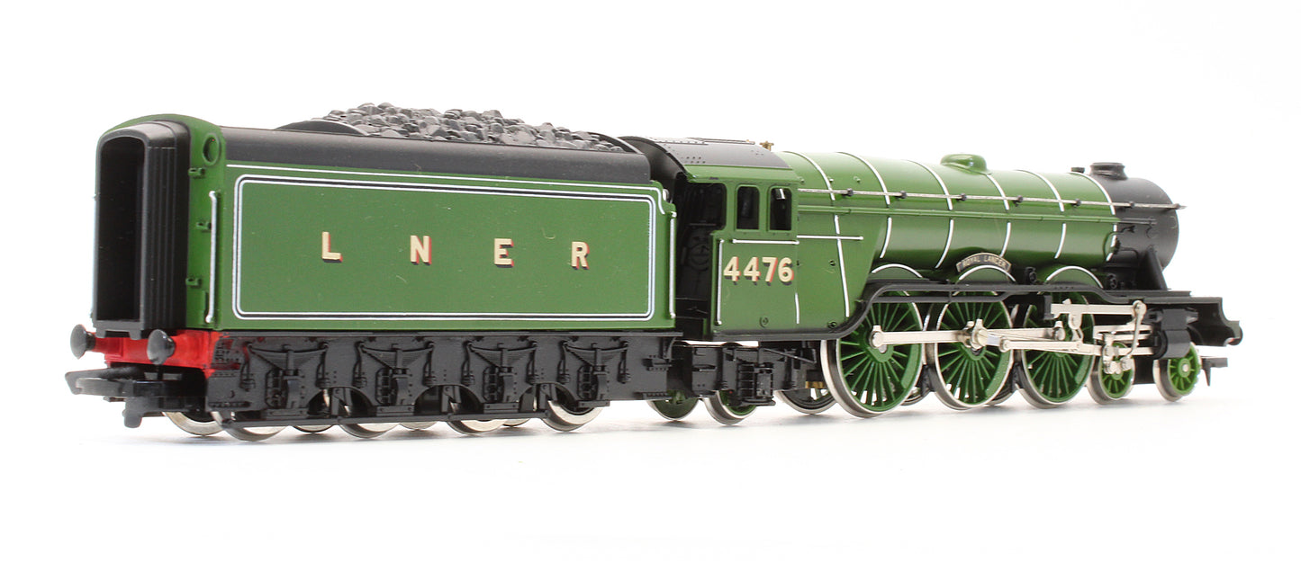 Pre-Owned R042 LNER 4-6-2 'Royal Lancer' 4476 Steam Locomotive
