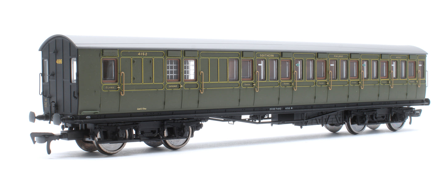 LBSCR 54ft 'Isle of Wight' 4-Coach Pack SR Maunsell Green No. 486