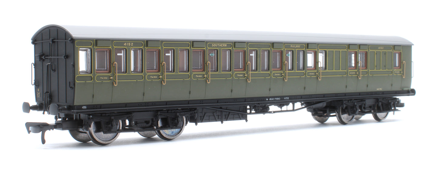 LBSCR 54ft 'Isle of Wight' 4-Coach Pack SR Maunsell Green No. 486