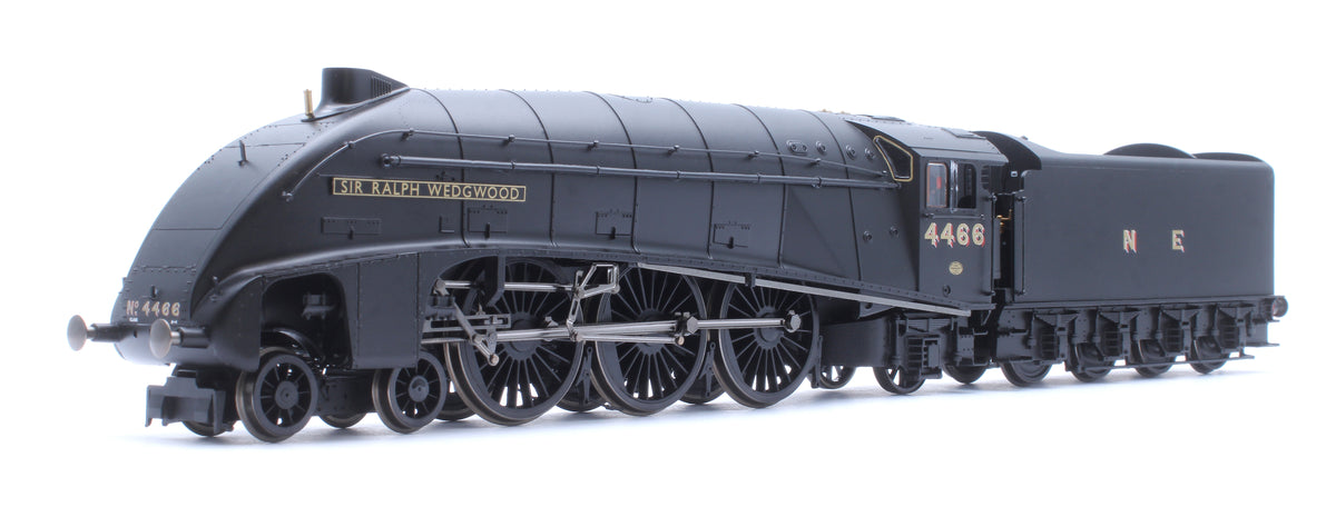 Hornby R30452 Class A4 4-6-2 LNER No.4466 'Sir Ralph – Rails