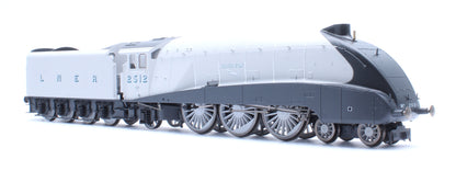 Hornby Dublo Class A4 4-6-2 LNER No.2512 'Silver Fox' (90th Anniversary Collection) Steam Locomotive