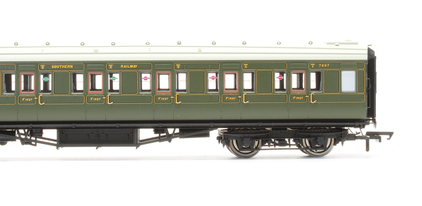 Pre-Owned R4298G SR Maunsell Corridor 1st Class Coach '7667'