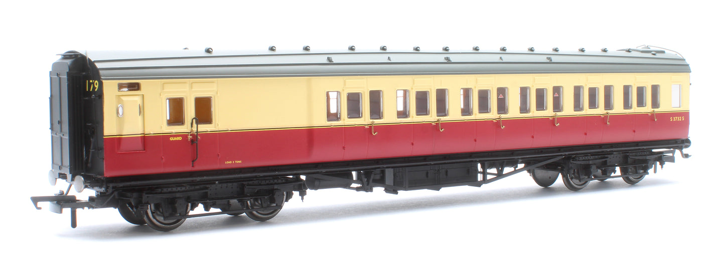 BR Maunsell Brake Third class S3732 Set 179