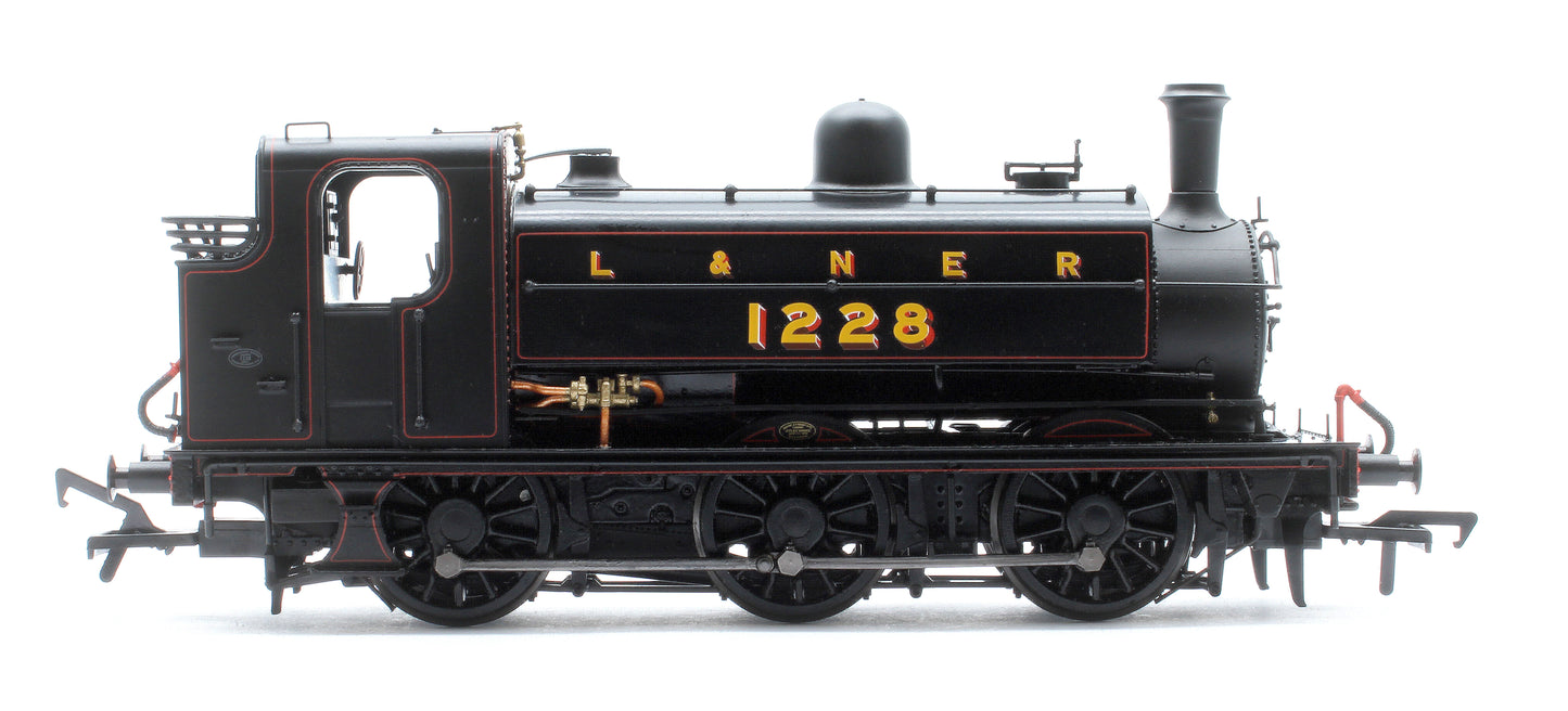 LNER J52/2 No.1228 L&NER Black with Red Lining Steam Tank Locomotive