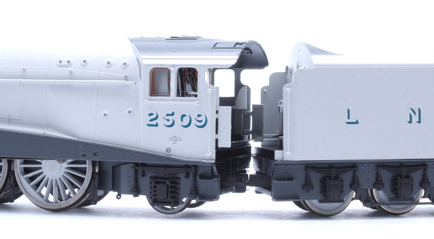 Pre-Owned R30456 Hornby Dublo Class A4 4-6-2 LNER No.2509 'Silver Link' (90th Anniversary Collection) Steam Locomotive