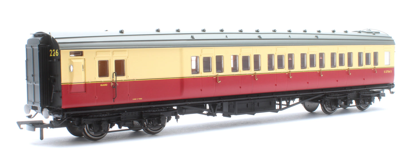 BR Maunsell Brake Third Class S2756S Set 226