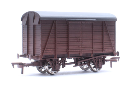 Box Van LMS No.611421 - Weathered