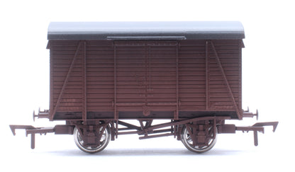 Box Van LMS No.611421 - Weathered