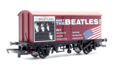 Pre-Owned Meet The Beatles 'Please Please Me' US and UK Album Covers Wagon