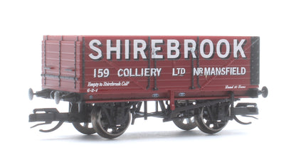 Pre-Owned TT6042 7 Plank Wagon Lowe & Warwick Bernard T Frost Shirebrook Triple Pack