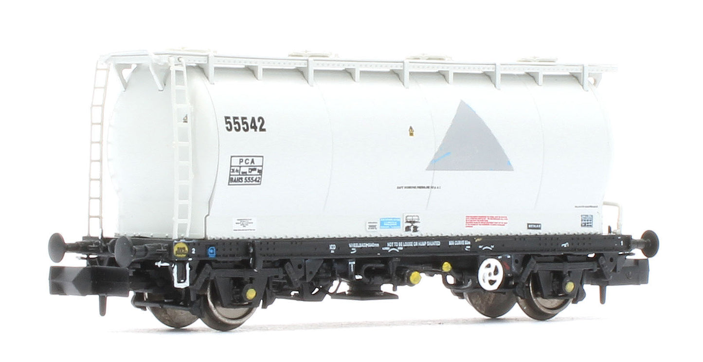 RT-PCA20-202E Pack of 4 Debranded Alcan liveried PCA tanks (with ladders). Numbers: 55532, 55533, 55539, 55542