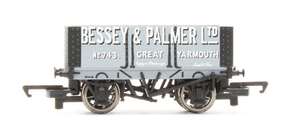 Pre-Owned 'The Rover' Train Set