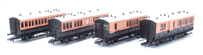 Hattons Originals Genesis Pack of 4 coaches (4BT, 6FL, 4T, 6BT) in LSWR Salmon and Brown