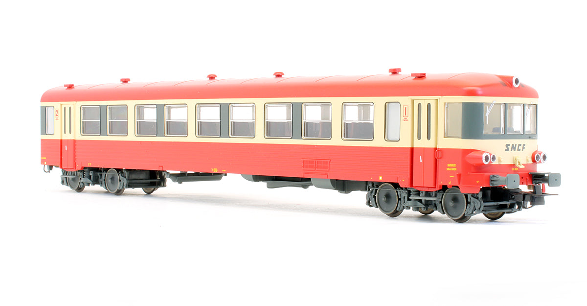 SNCF HO Autorail diesel Classe X 2400 rouge/beige X2474 Depôt Limoges période IV Digital Sonore Joue - Jeux et jouets Jouef SNCF HO Autorail diesel Classe X 2400 rouge/beige X2474 Depôt Limoges période IV Digital Sonore Joue - Jeux et jouets Jouef