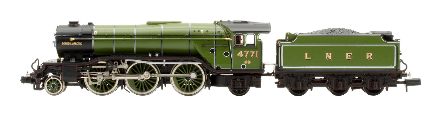 Pre-Owned 372-610NRM LNER Apple Green V2 4771 'Green Arrow' Steam Locomotive Limited Edition