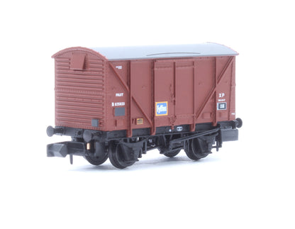 BR 12T Plywood Fruit Van BR Bauxite (Late) 'Fyffes' No.B875823