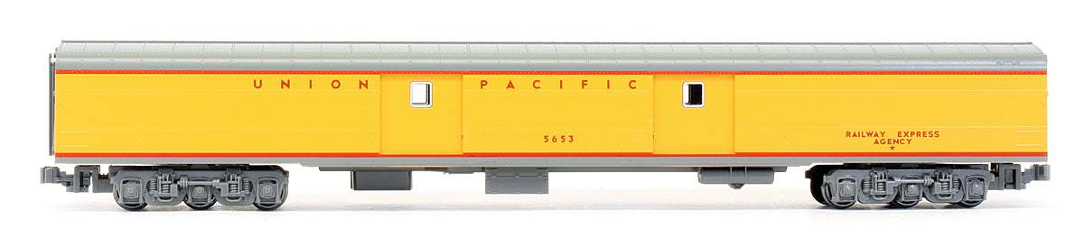 Pre-Owned Union Pacific City Of Los Angeles 11 Car Set With Display Unitrack
