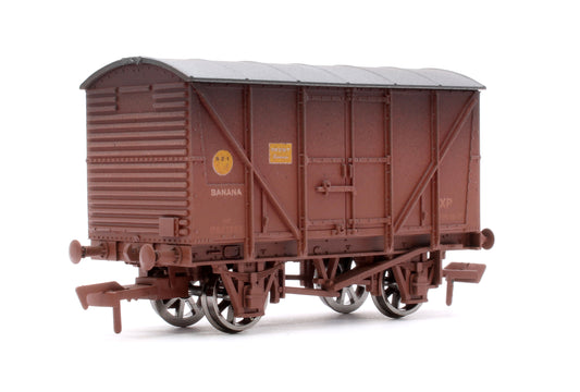 Banana Van Fyffes Bauxite B881955 - Weathered