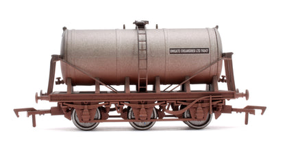 6 Wheel Milk Tanker United Creameries 70347 - Weathered