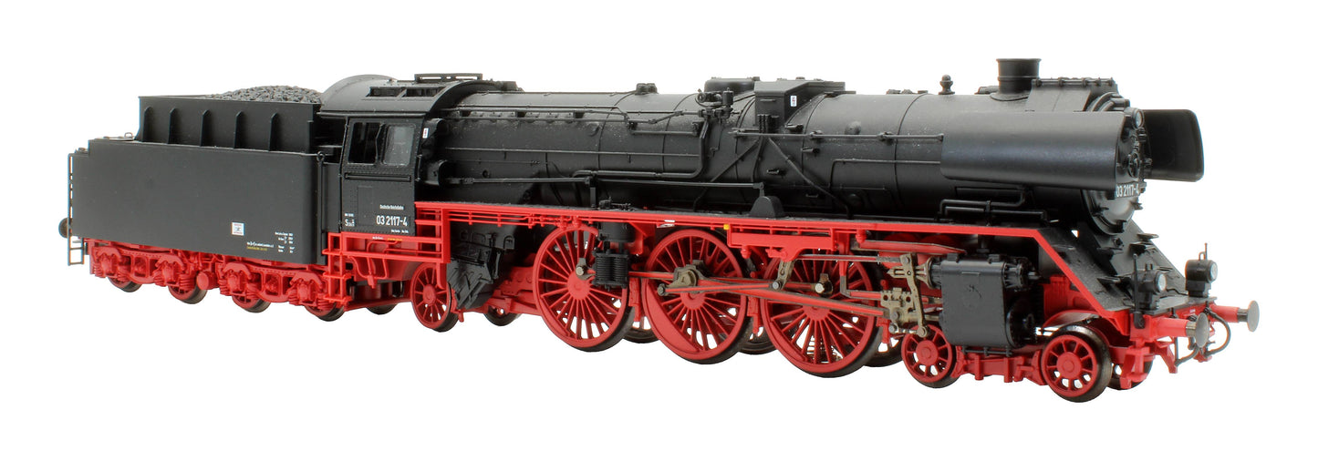 Pre-Owned 73014 DR Class BR 03 '03 2117-4' Black/Red Reko Steam Locomotive