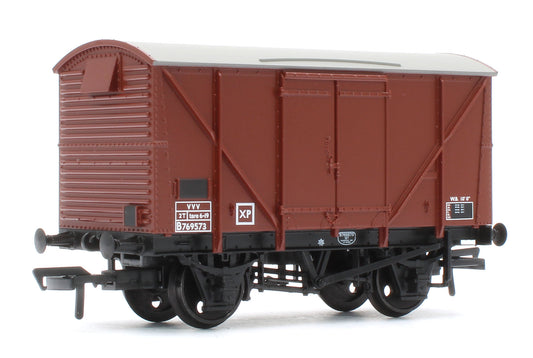 38-172 BR 12T Ventilated Van Plywood Sides BR Bauxite (TOPS) No.B769573