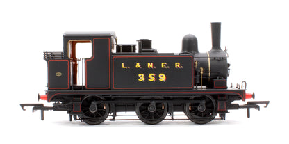 Pre-Owned LNER Class J69 'Buckjumper' LNER Lined Black 0-6-0 Tank Locomotive No.359 (7359)