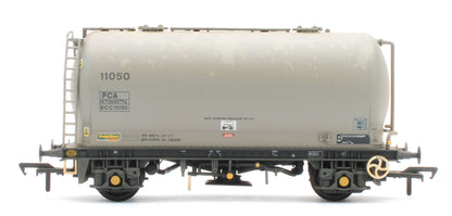 38-653 PCA Metalair Bulk Powder Wagon 'Freightliner Heavy Haul' Grey No.11050 - Weathered