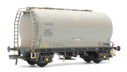 38-653 PCA Metalair Bulk Powder Wagon 'Freightliner Heavy Haul' Grey No.11050 - Weathered