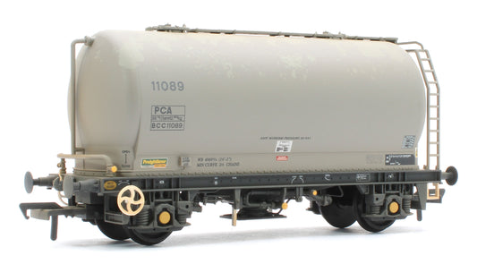 38-653A PCA Metalair Bulk Powder Wagon 'Freightliner Heavy Haul' Grey No.11089 - Weathered
