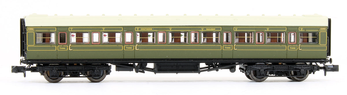 Pre-Owned Maunsell 6 Coach Set SR Lined Green