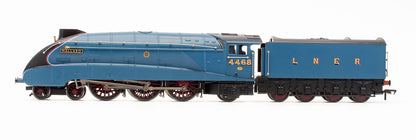 Pre-Owned 31-852B A4 'Mallard' 4468 LNER Garter Blue Steam Locomotive - DCC Sound Fitted