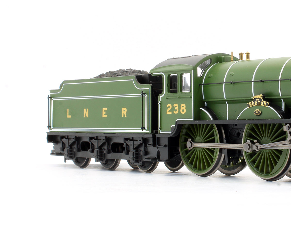 Pre-Owned RailRoad LNER 4-4-0 D49/1 Hunt Class 'The Burton' 238 Steam Locomotive (DCC Fitted)