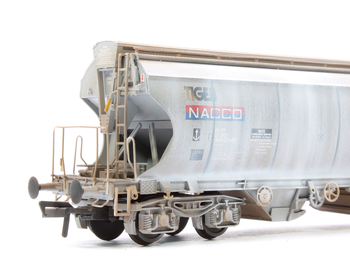 Pre-Owned Highly Detailed Premium Weathered Polybulk Bogie Hopper Wagon Nacco 'Tiger' Grey