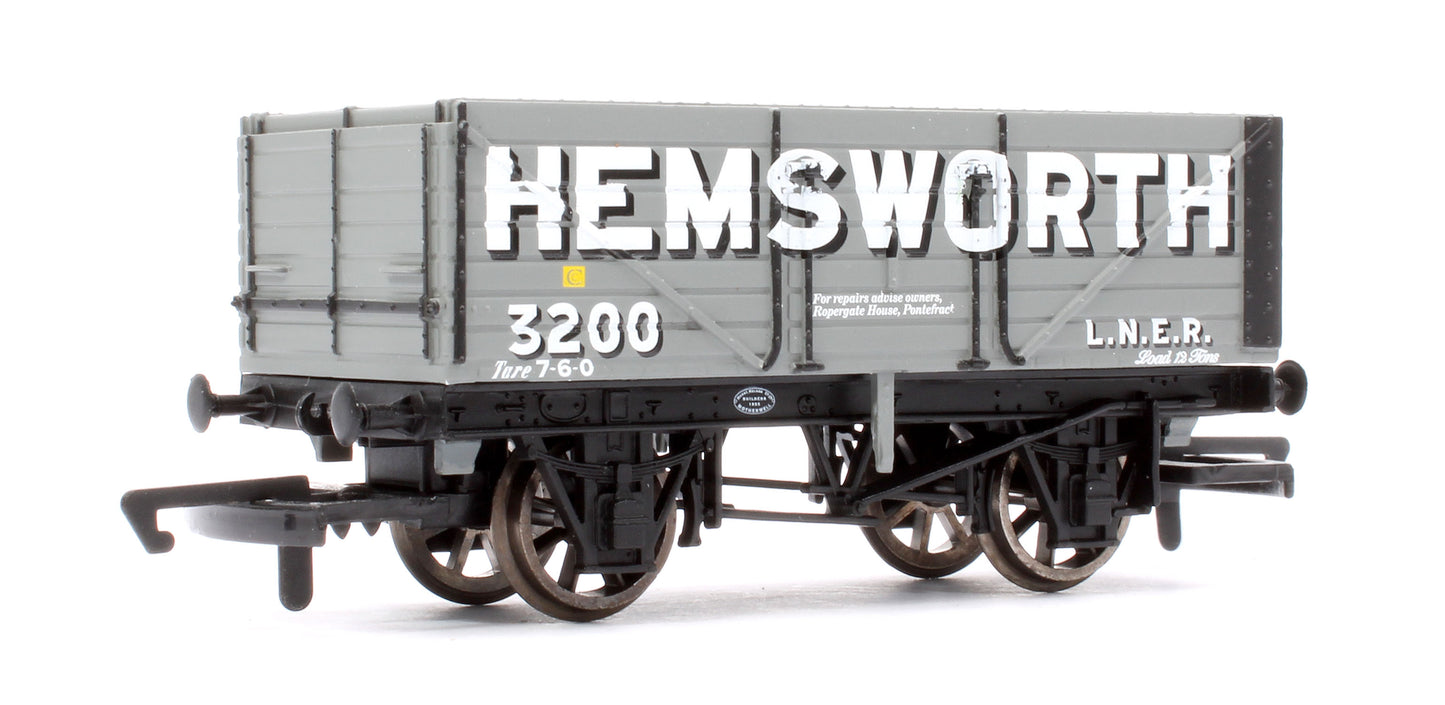 Pre-Owned 12T 7 Plank Wagon No.3200 'Hemsworth'