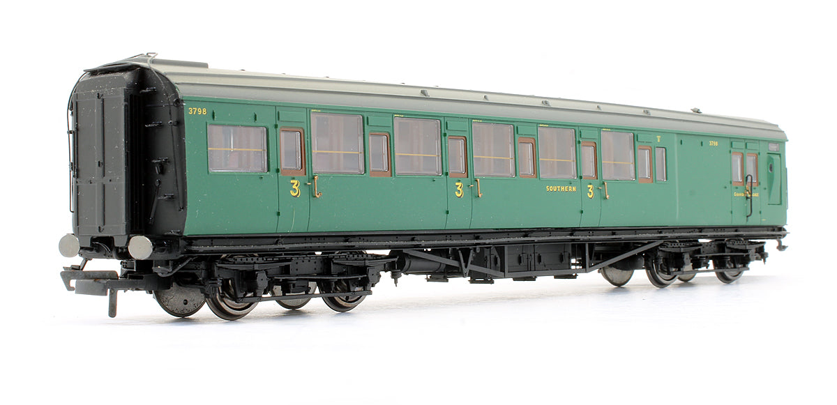 Pre-Owned SR Maunsell 6 Compartment Brake 3rd Coach '3798'