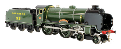 Pre-Owned E10 Maunsell Lined Olive Green Schools Class 4-4-0 931 'King's Wimbledon Steam Loco
