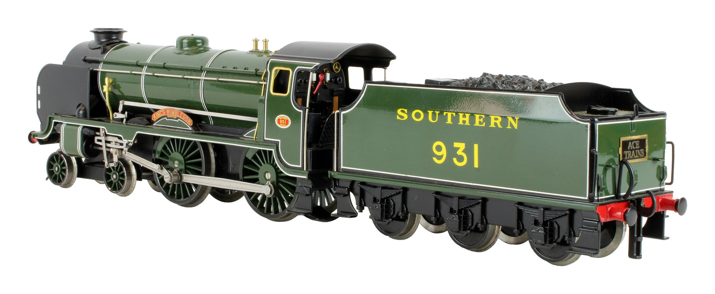 Pre-Owned E10 Maunsell Lined Olive Green Schools Class 4-4-0 931 'King's Wimbledon Steam Loco