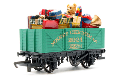 Pre-Owned Christmas Wagon 2024