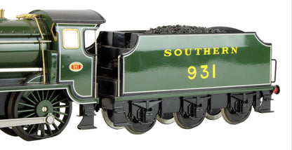 Pre-Owned E10 Maunsell Lined Olive Green Schools Class 4-4-0 931 'King's Wimbledon Steam Loco
