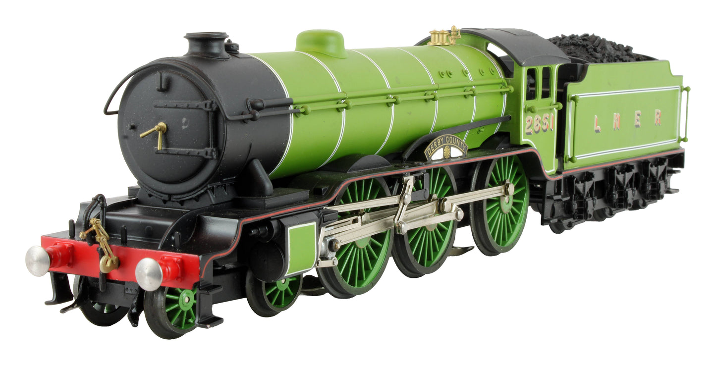 Pre-Owned Class B17 4-6-0 LNER Apple Green Livery 2851 'Derby county' Steam Locomotive