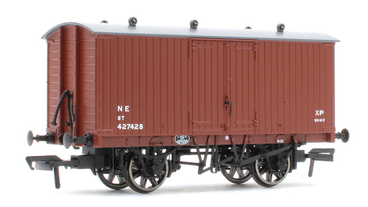 930009 GNR 8 Ton Van - NE (post-36) No.427428