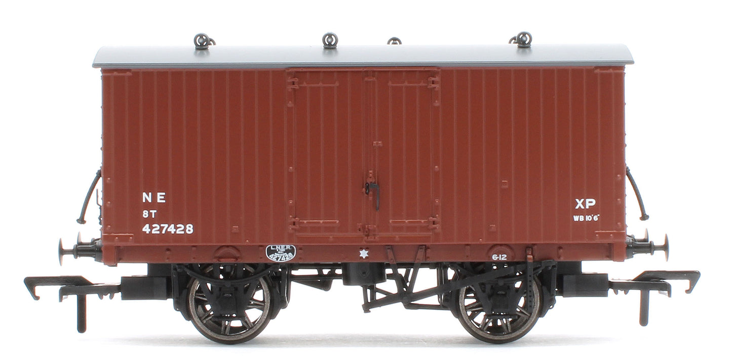 930009 GNR 8 Ton Van - NE (post-36) No.427428