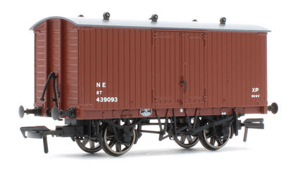 930010 GNR 8 Ton Van - NE (post-36) No.439093