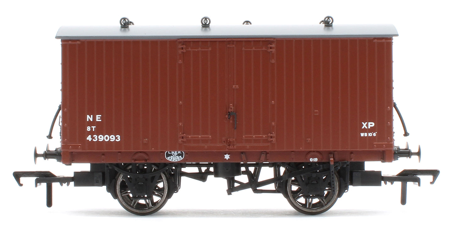 930010 GNR 8 Ton Van - NE (post-36) No.439093